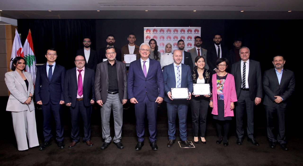لبنانيون يحتلون المركز الاول في ختام مسابقة هواوي لتقنية المعلومات والاتصالات