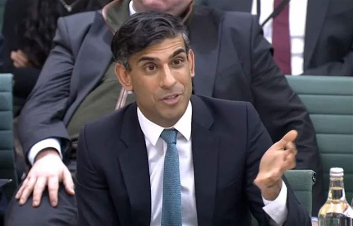 سوناك في قفص الإتهام بسبب وزير مصري سابق