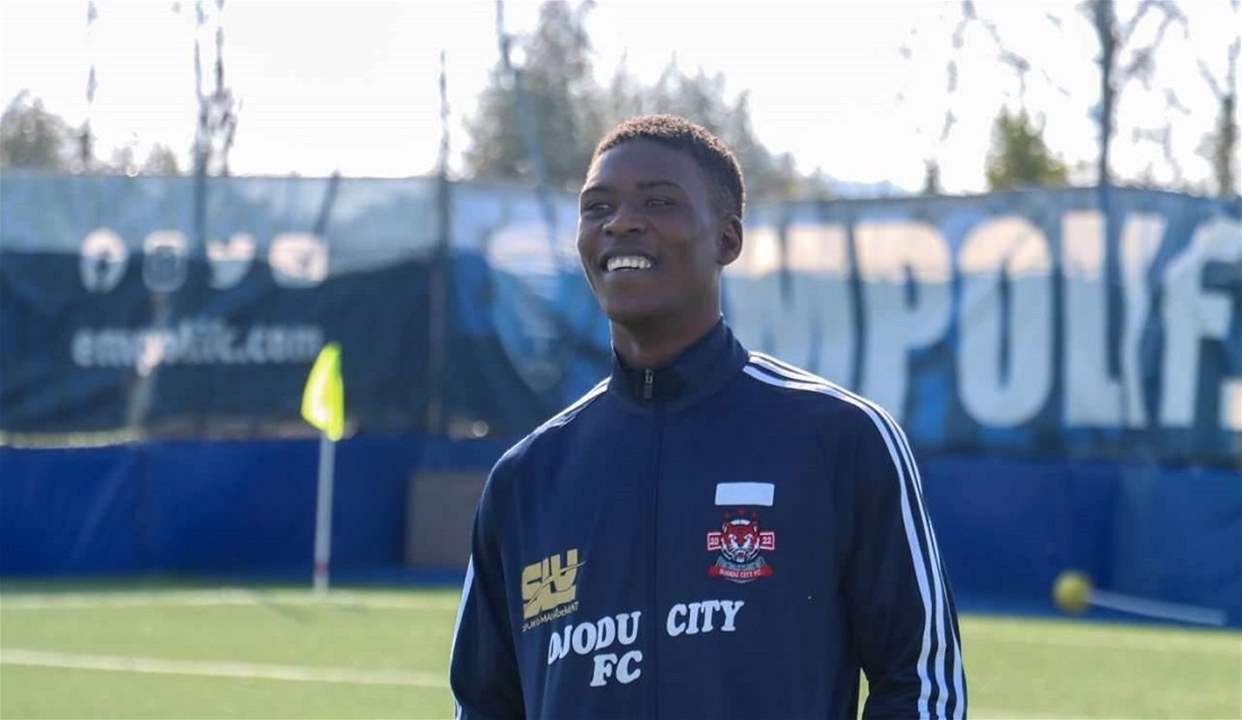 فيديو - تلقى اتصالاً هاتفياً فوجد نفسه في تشيلسي !!