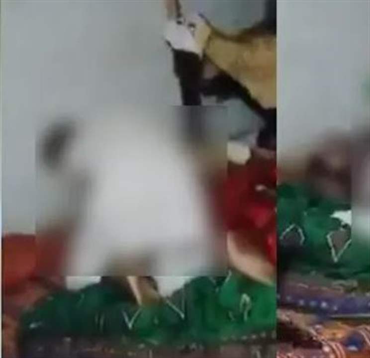 فيديو يهز باكستان .. أخ يقتل شقيقته وآخر يصوّر وأب يشاهد!