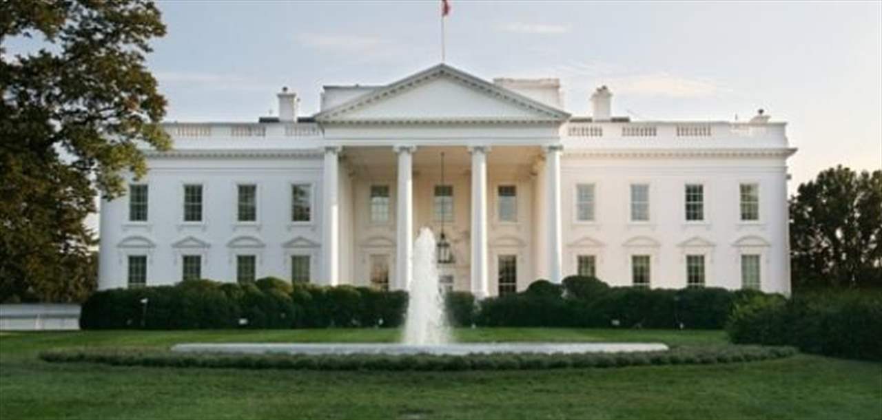  بالفيديو - أرنب يقتحم مؤتمرا صحفيا للبيت الأبيض