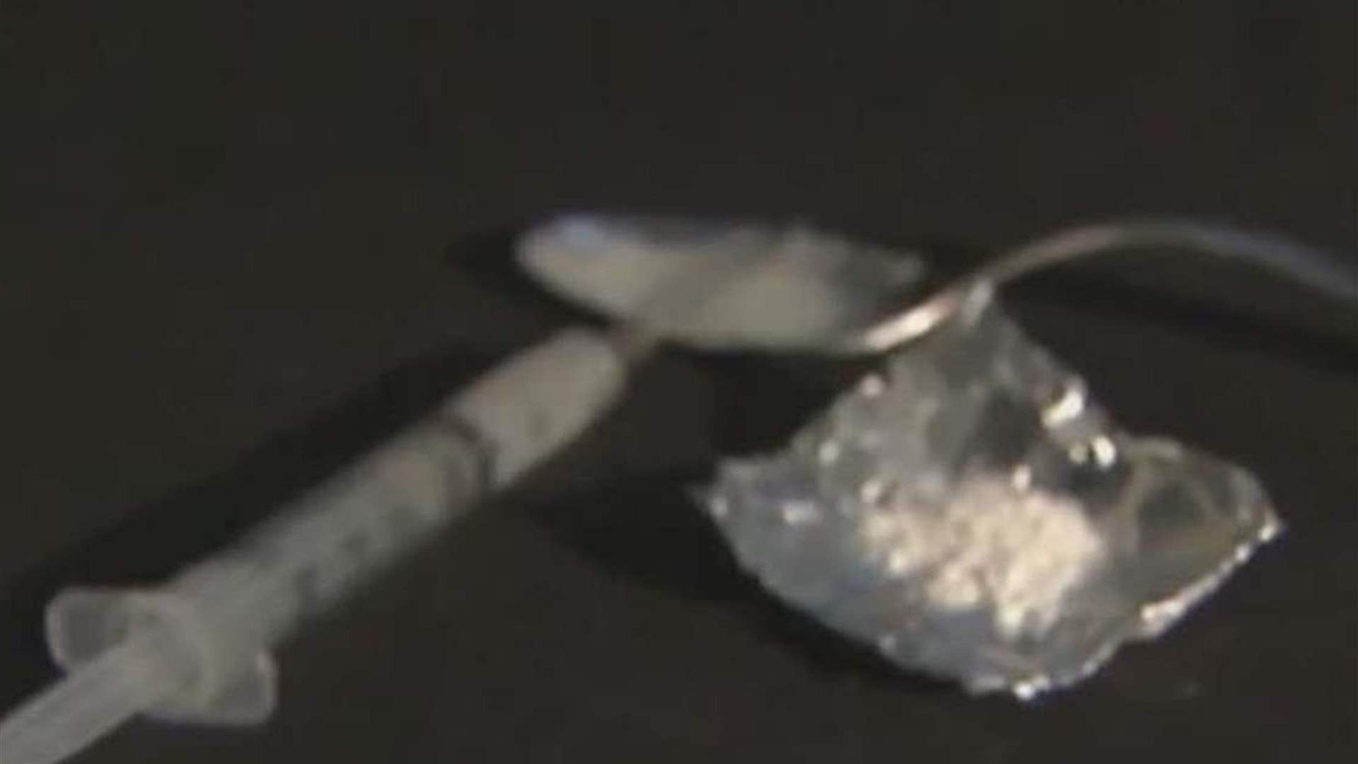 مخدر "الكوش" يهدد سيراليون .. والشرطة تحرس المقابر 