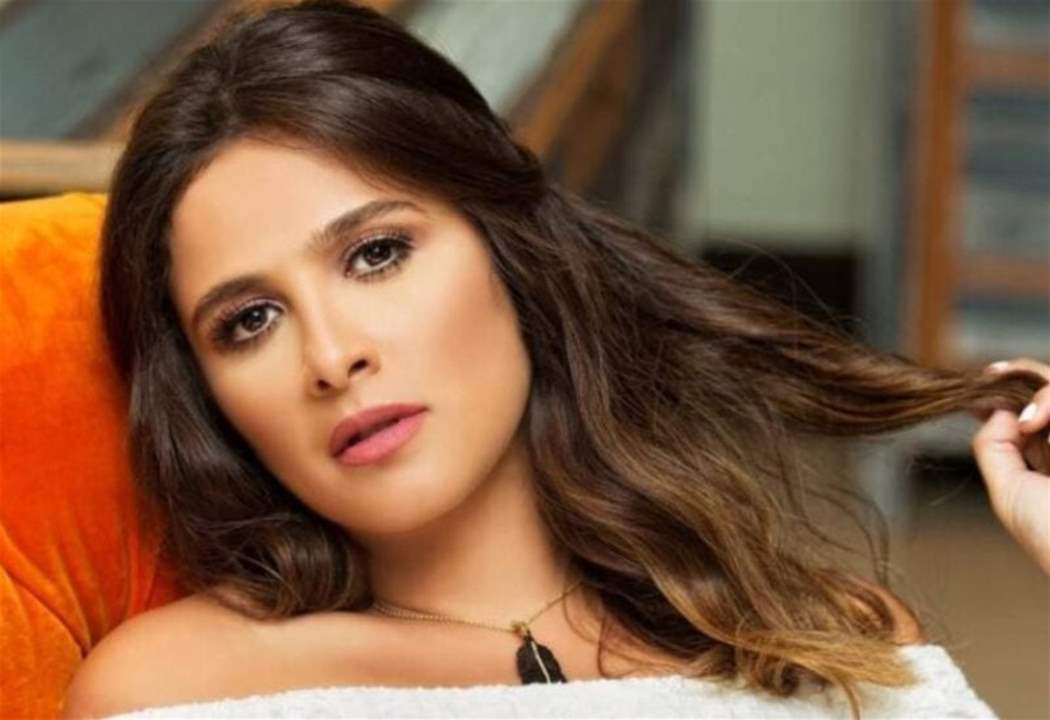 أول تعليق من ياسمين عبد العزيز بعد تصريحات أحمد العوضي الأخيرة 