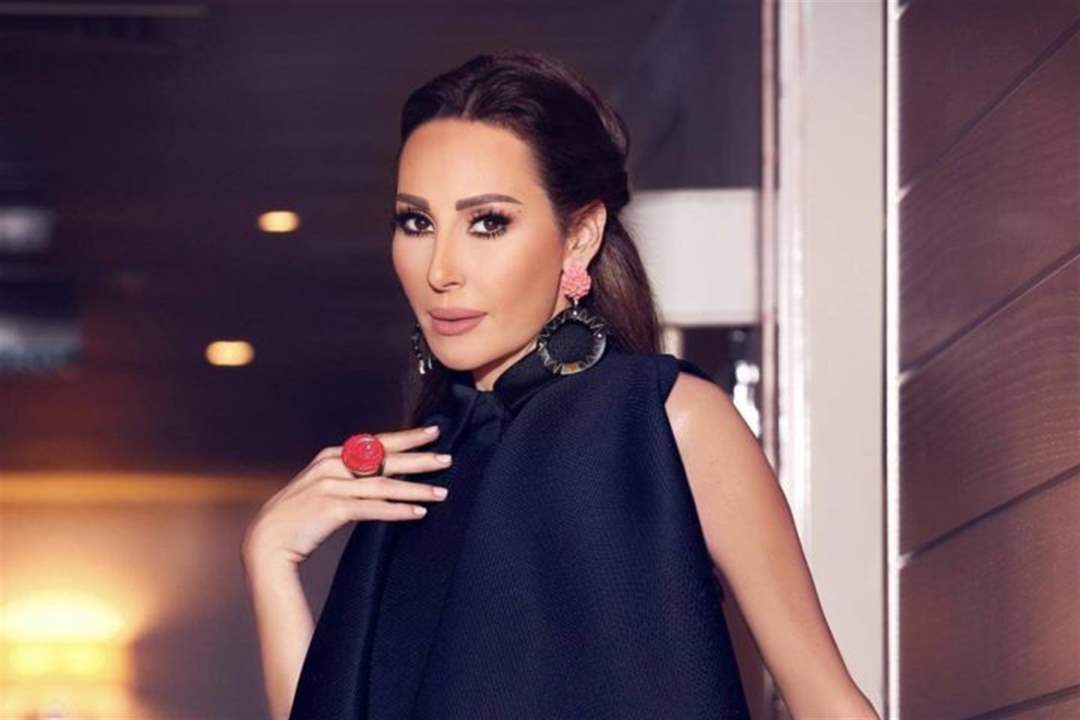 ورد الخال تعايد زوجها باسم رزق بعيد ميلاده وصورة رومانسية تجمعهما