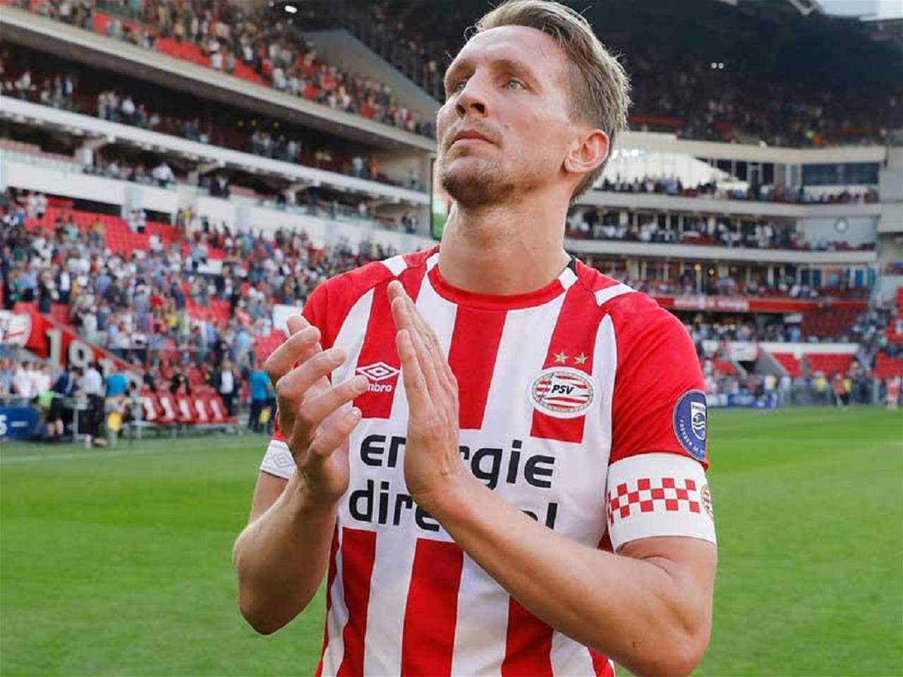 نجم برشلونة يقدّم موسماً تاريخياً في الدوري الهولندي 