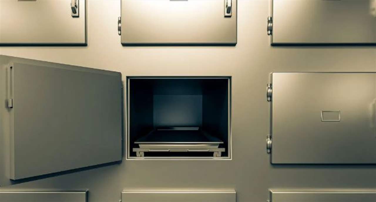 زوجة مدير سابق لمشرحة تعترف : شحنت أجزاء بشرية مسروقة وقمت ببيعها!