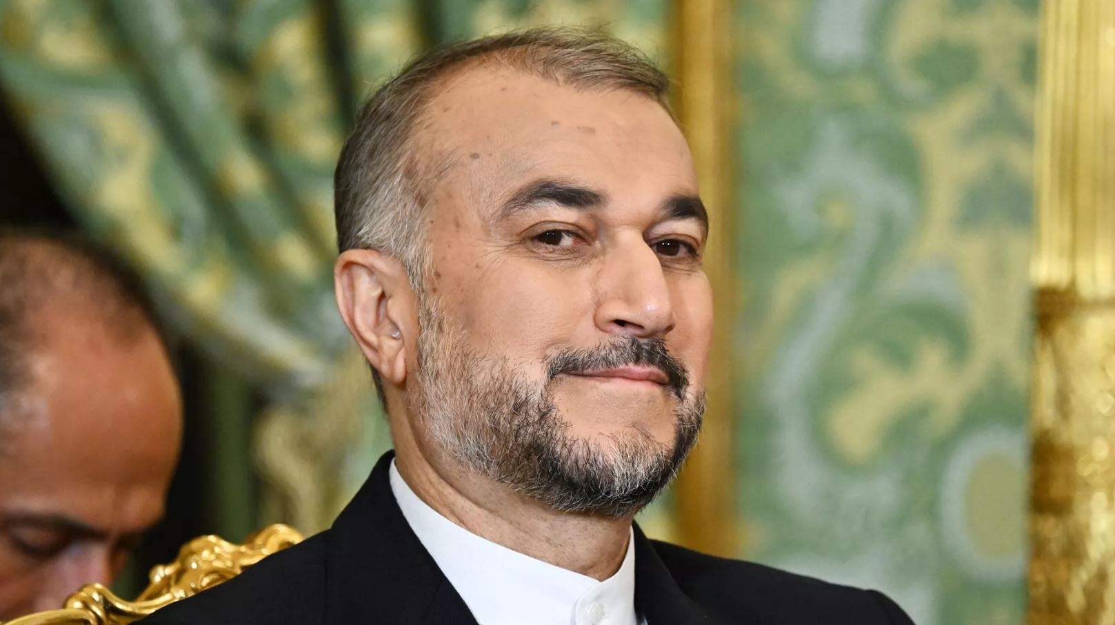 عبد اللهيان عن "هجوم أصفهان": الأسلحة التي إستخدمت كانت أشبه بألعاب الأطفال