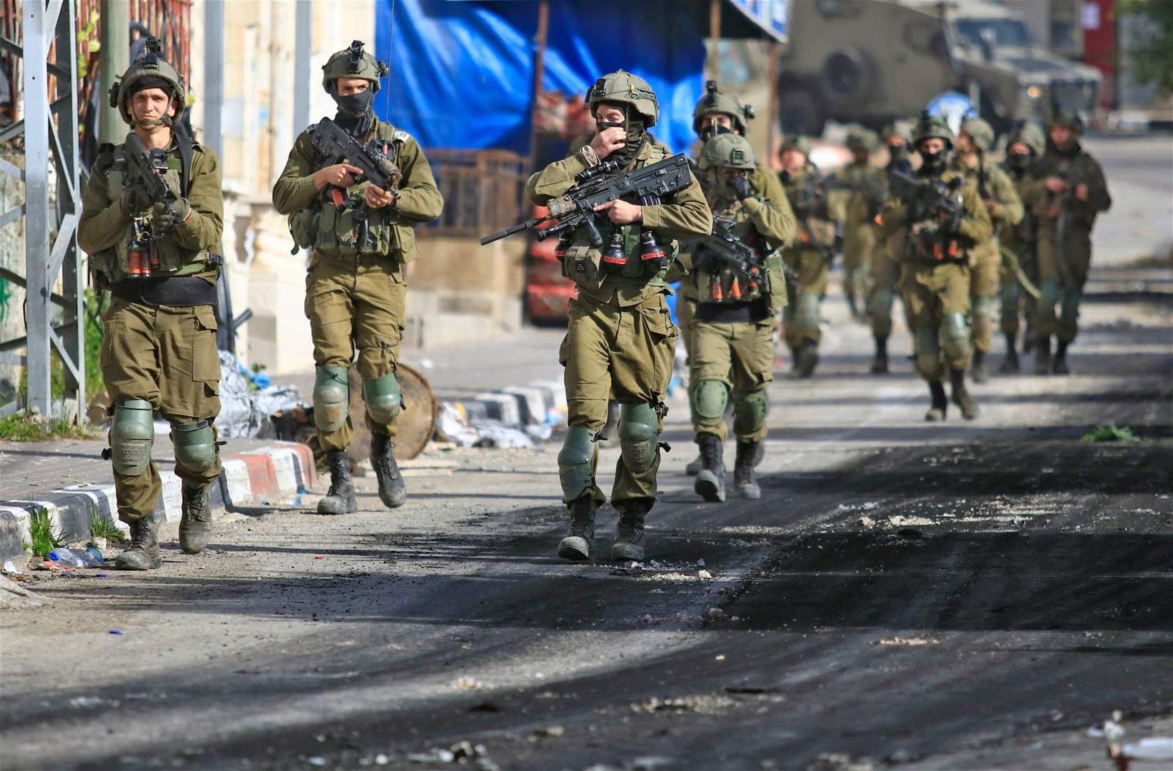 عملية في الخليل... وإستشهاد شابين فلسطينيين 