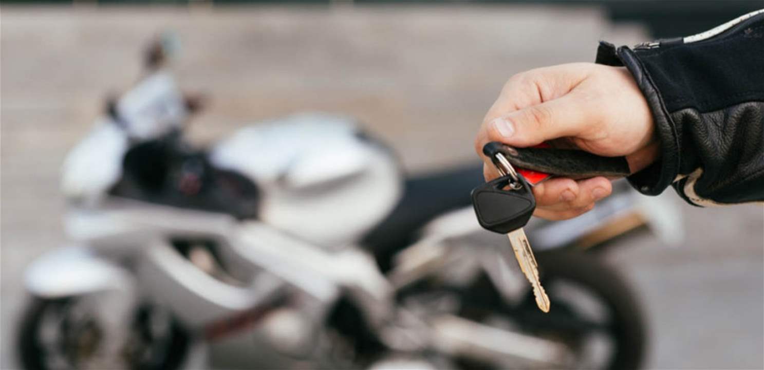 سرقة دراجة نارية والإعتداء على صاحبها... هذا ما حصل في بحنين
