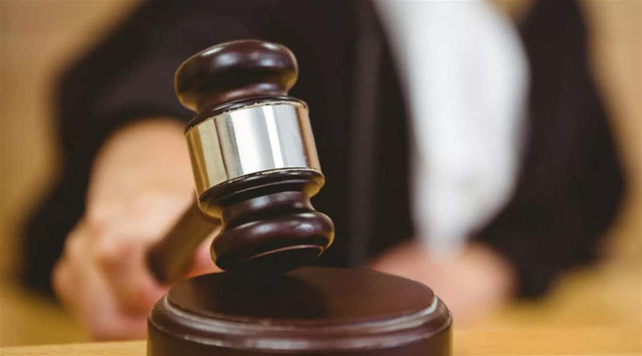 بالفيديو  - محامية تتعرض للضرب أمام المحكمة الجعفرية