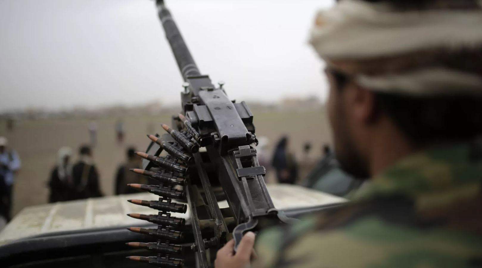 "قد لا تجد طريقاً واحداً آمناً".. الحوثيون يحذّرون واشنطن  