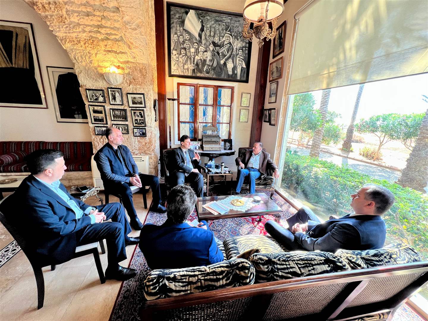 أرسلان عرض المستجدات الراهنة مع القائم بأعمال السفارة السورية 