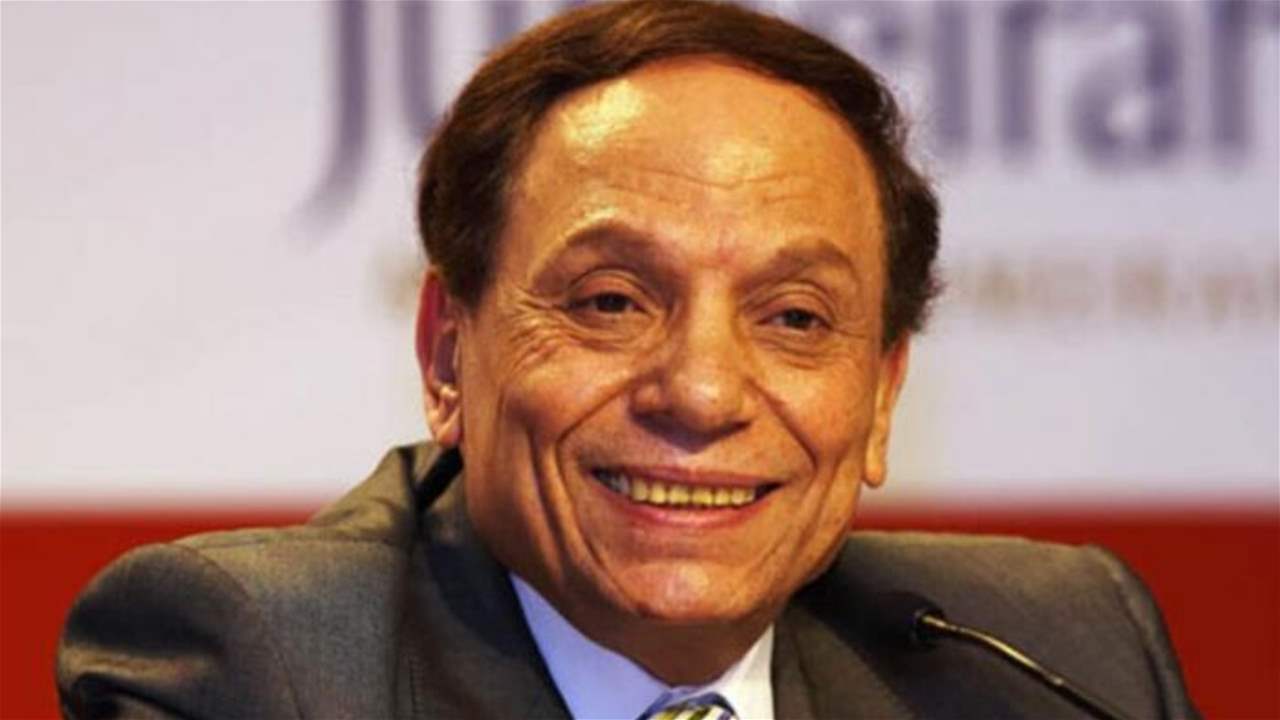 إليكم تفاصيل حالة عادل إمام الصحية