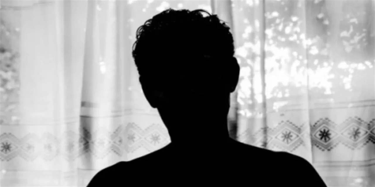 وفاة فنان شهير بعد معاناة مع المرض