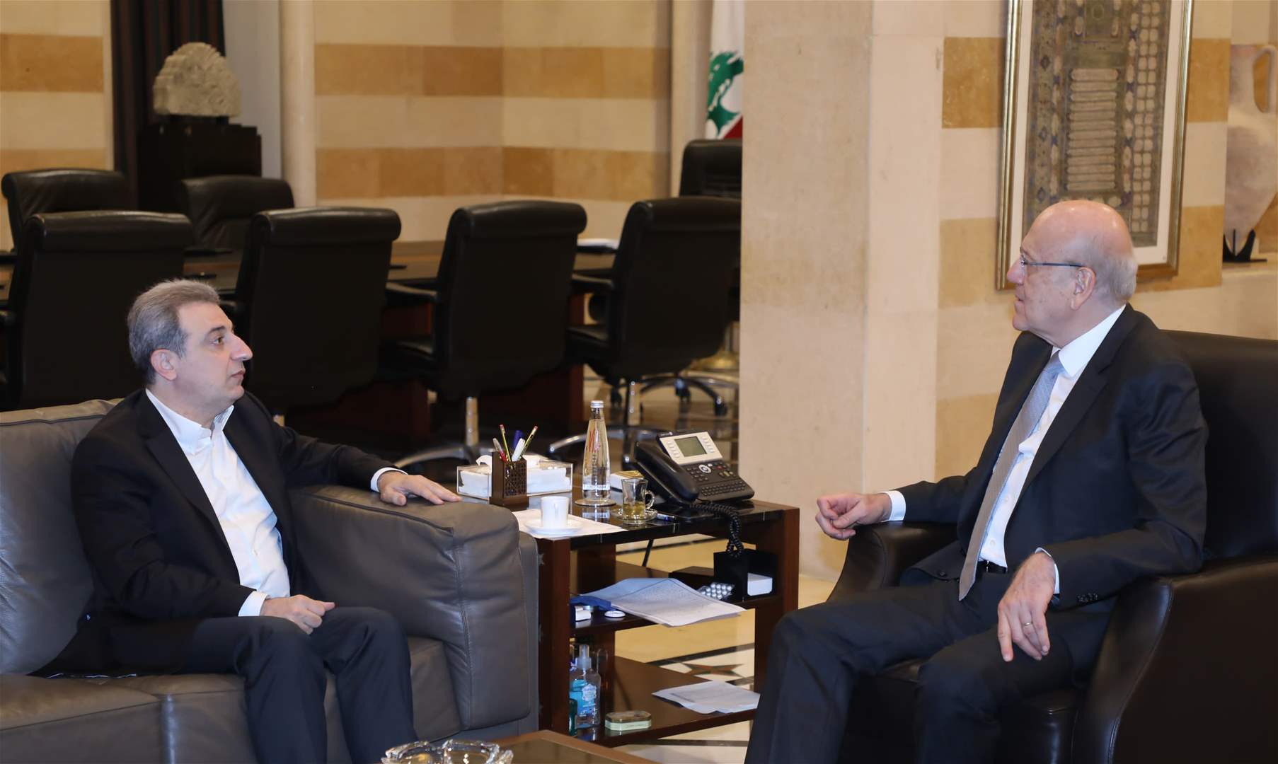 ميقاتي عقد سلسلة إجتماعات وزارية ولقاءات ديبلوماسية وسياسية في السرايا.. إليكم التفاصيل 