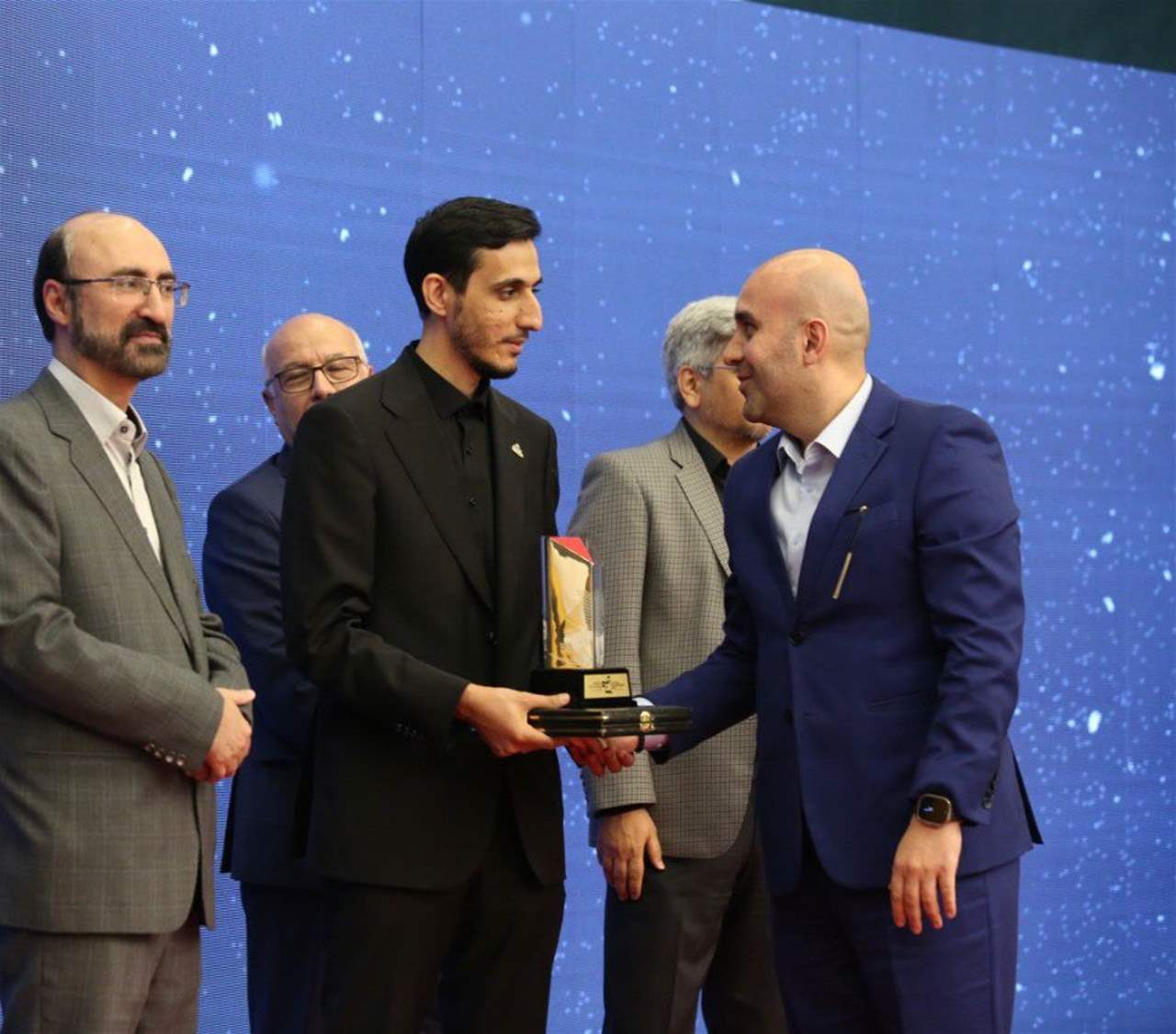 بالصور - فيلم لرضوان مرتضى يحصد جائزة أفضل فيلم وثائقي في مهرجان صبح الدولي للإعلام