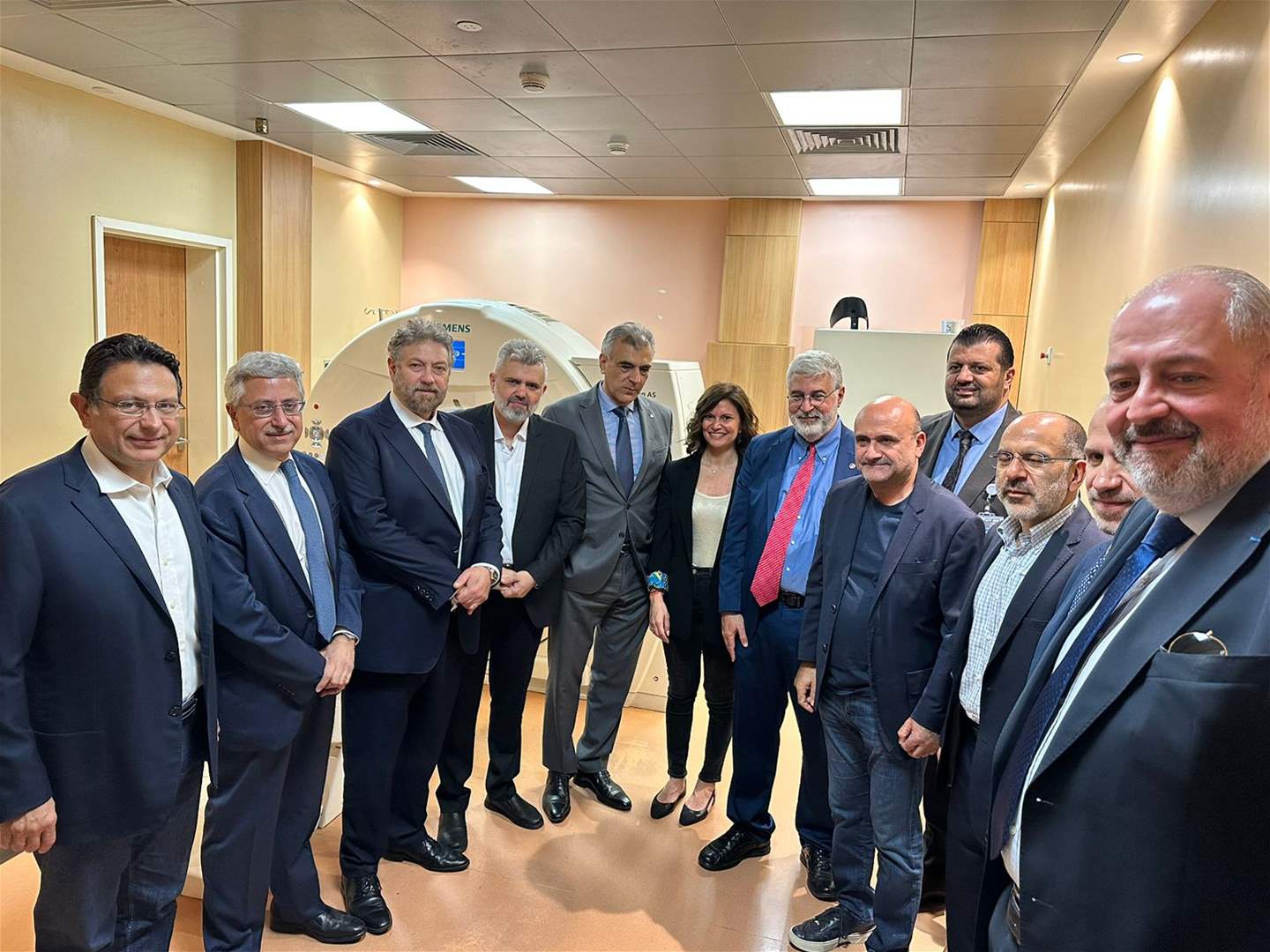 "الأميركيّة" تعود إلى جبل لبنان عبر "مركز كسروان الطبّي"... افرام: هذه المسيرة سوف نمشيها سويّاً