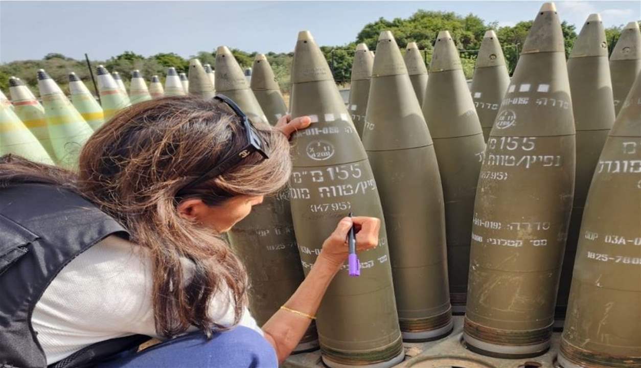 "اقضوا عليهم".. مرشحة سابقة للرئاسة الأميركية تكتب على قذائف إسرائيلية قرب الحدود مع لبنان