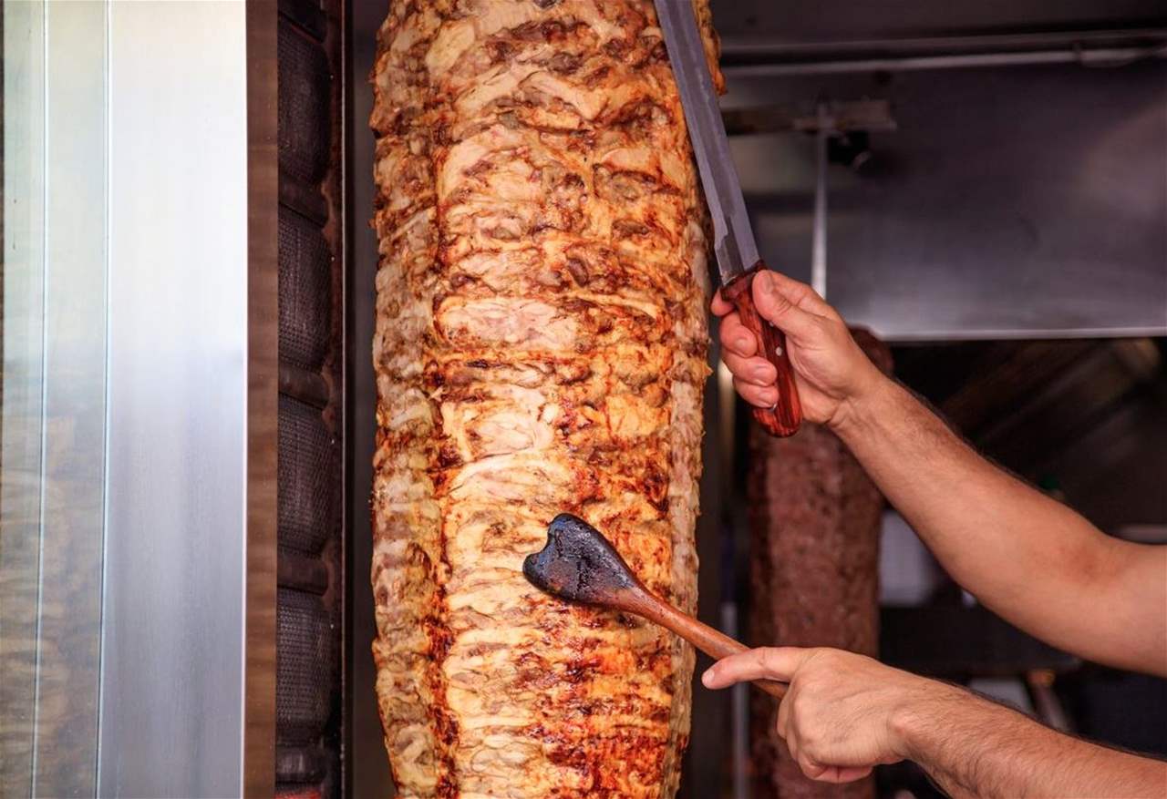   بهارات منتهية الصلاحية وشاورما غير مطابقة.. إليكم التفاصيل