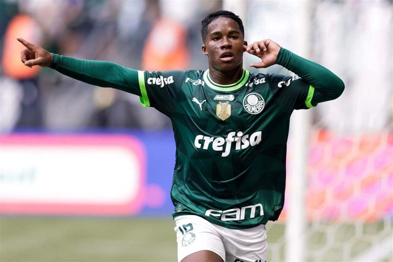 فيديو - جمهور بالميراس يودّع نجم ريال مدريد الجديد