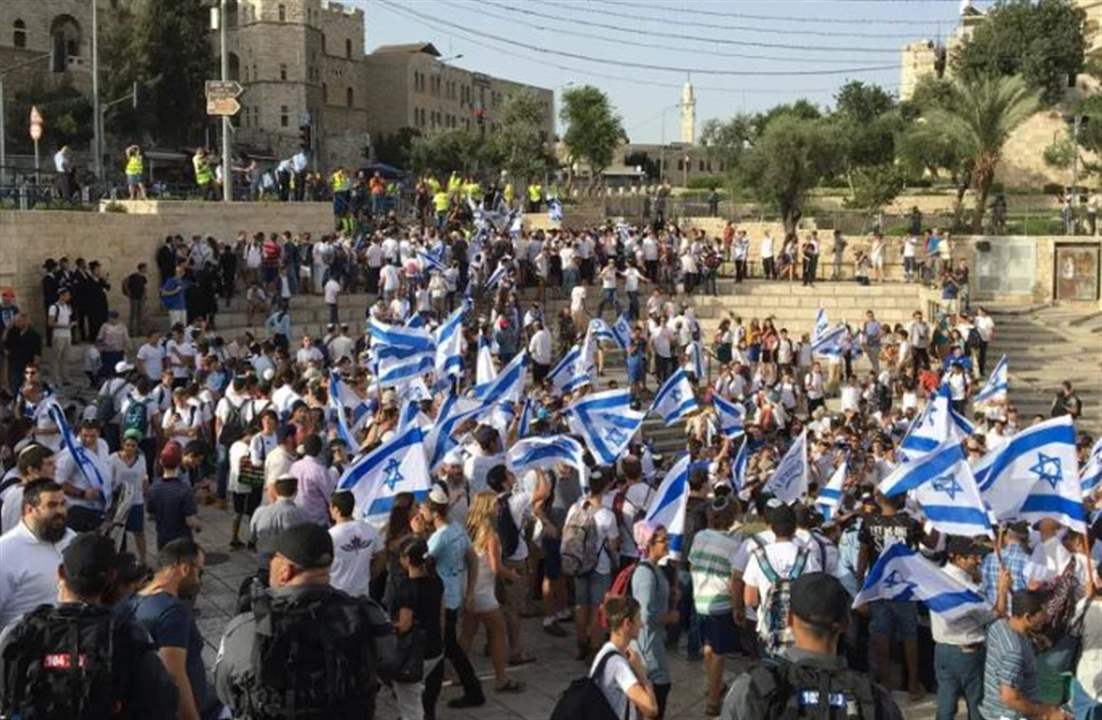 شرطة الإحتلال تسمح للمستوطنين بتنظيم "مسيرة الأعلام" في القدس