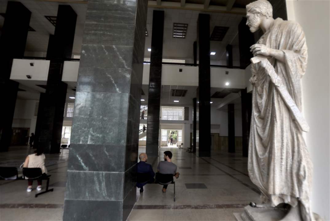 الاخبار: قاضٍ ونقيب سابق للمحامين "يركّبان" ملف تحرّش!