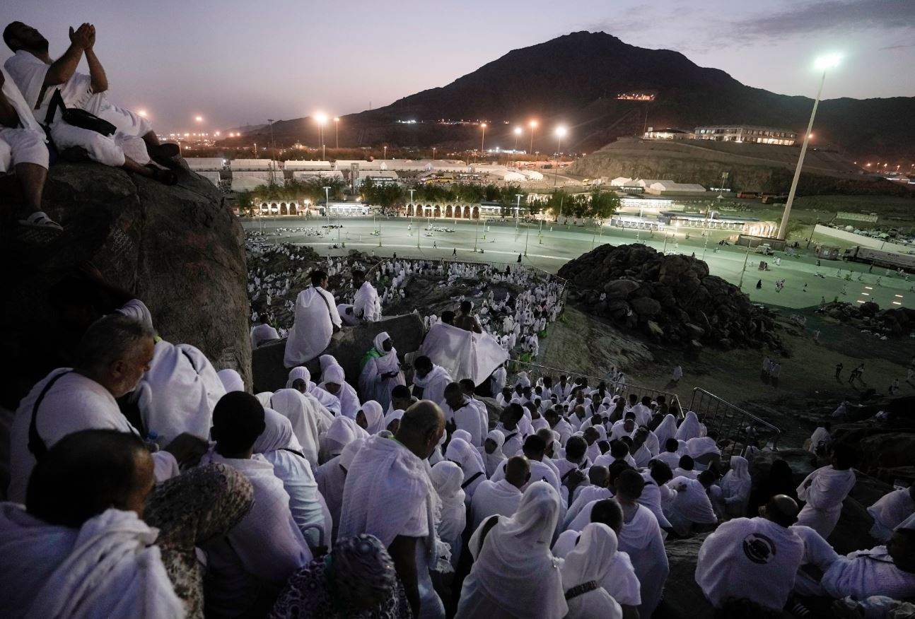 "الأخبار": إنتهاء أزمة الحجّاج