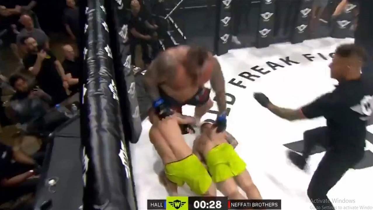 فيديو - عودة "الوحش" بإنتصار مدوّي على الشقيقين تيفاني 