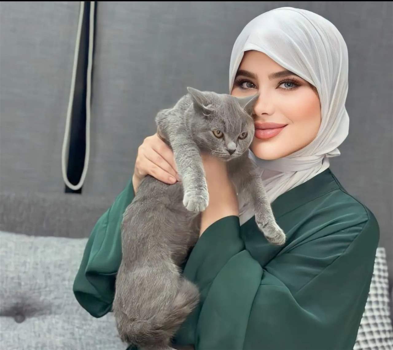 انجي خوري تعلن خطوبتها وهذا موعد زفافها 