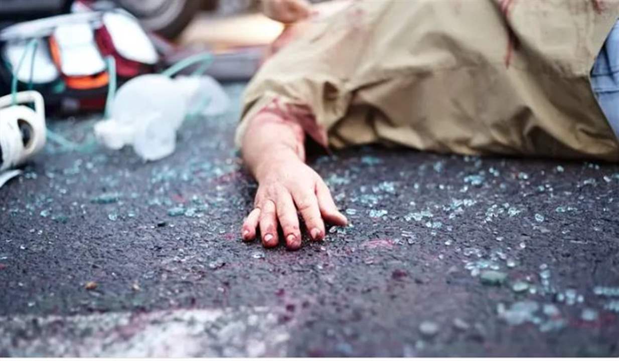 في ثاني ايام العيد.. لحق بزوجته في الشارع لينهي حياتها بسكين!