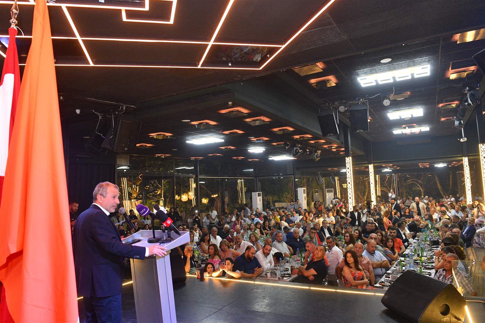 باسيل: "التيار" يعمل على إبعاد الحرب عن لبنان