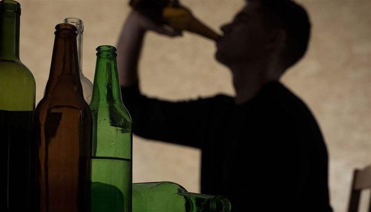 كحول فاسدة تودي بحياة 54 شخصاً 