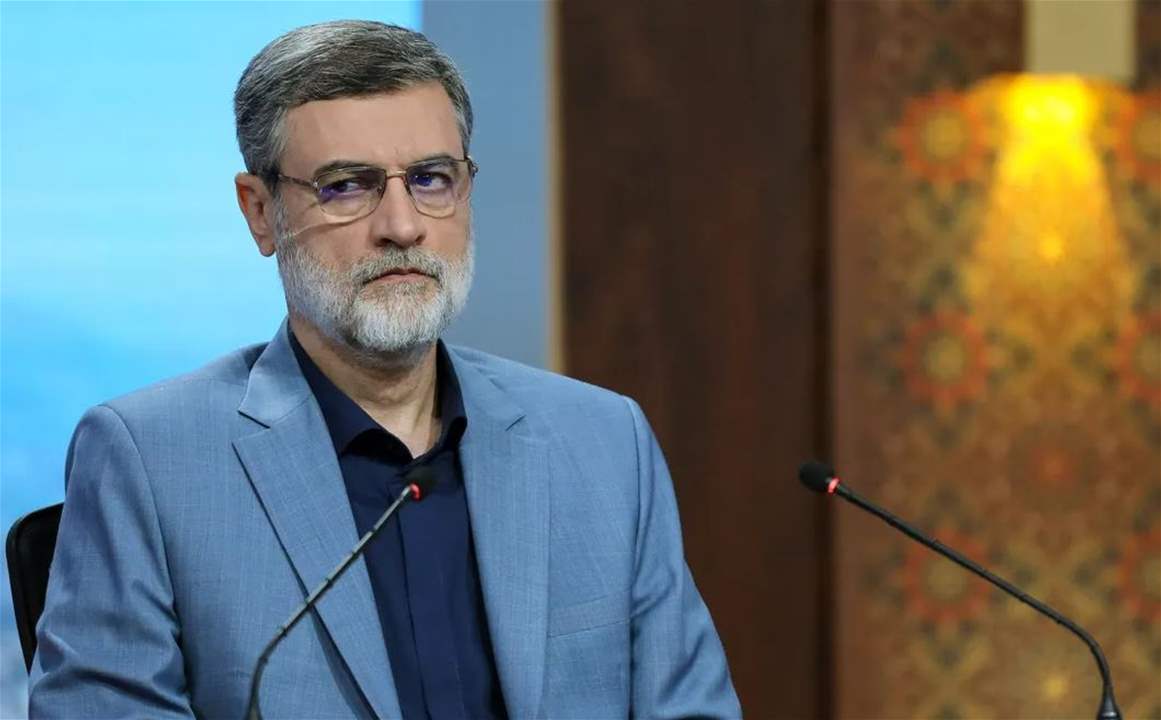 إنسحاب مرشح بإنتخابات إيران.. وإستطلاع يتوقع فوز الإصلاحي بزشكيان