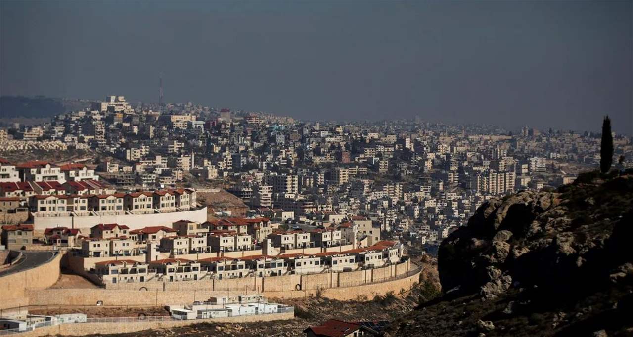 "إسرائيل" تقر خططاً لبناء آلاف المنازل بمستوطنات الضفة