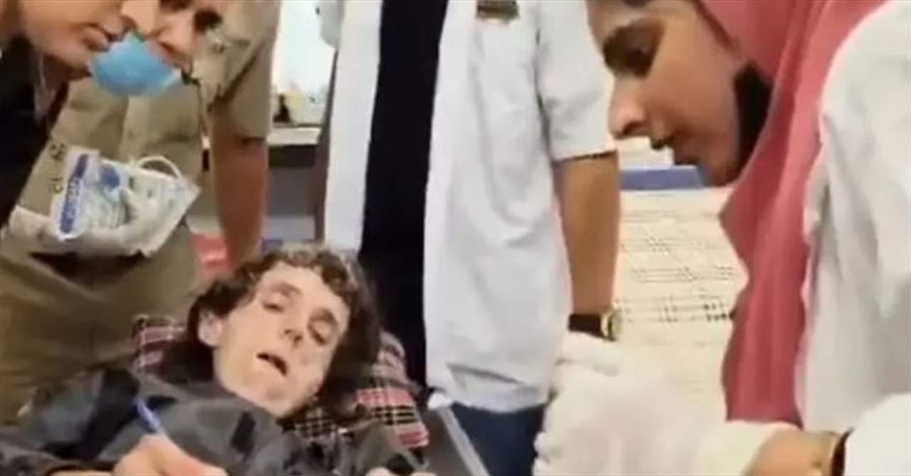 "من دون طعام لمدة 40 يوماً"...  قيّدها زوجها بشجرة في غابة!