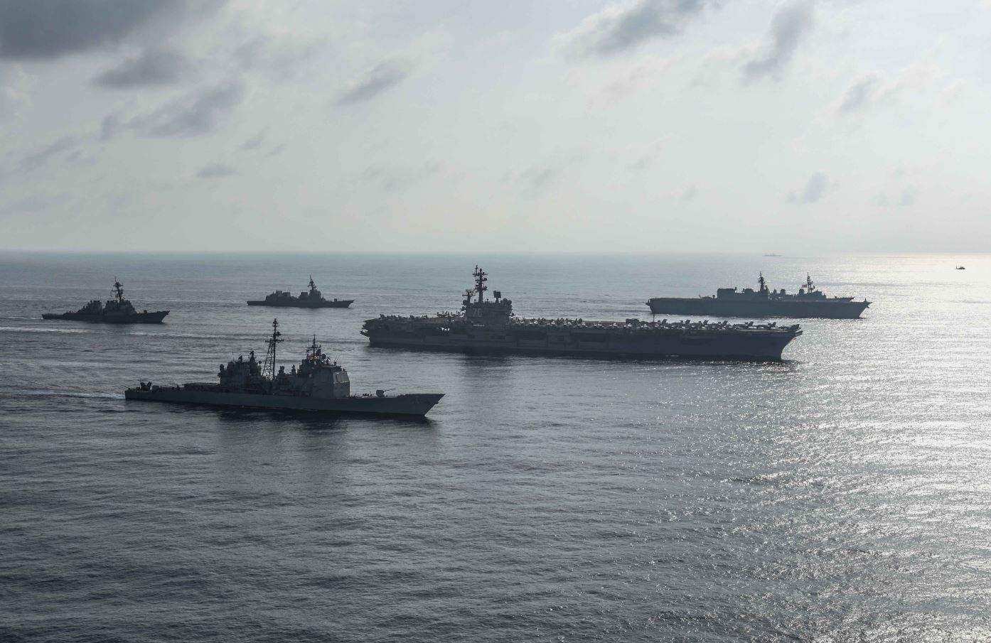 فيديو.. إصطدام "خطير" في بحر الصين الجنوبي