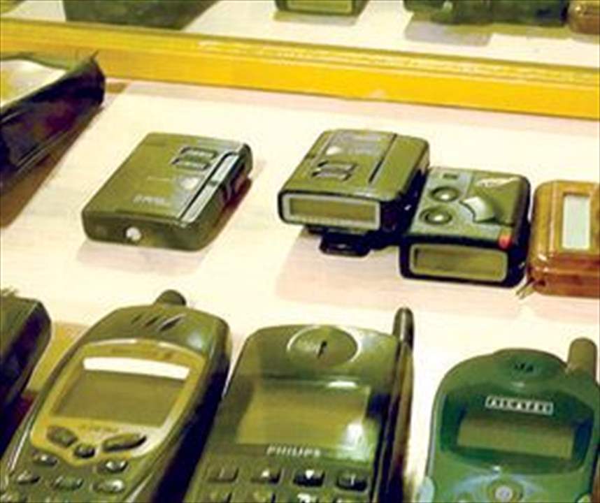 ما هو جهاز "البيجر" الذي انفجر بعناصر حزب الله؟ 