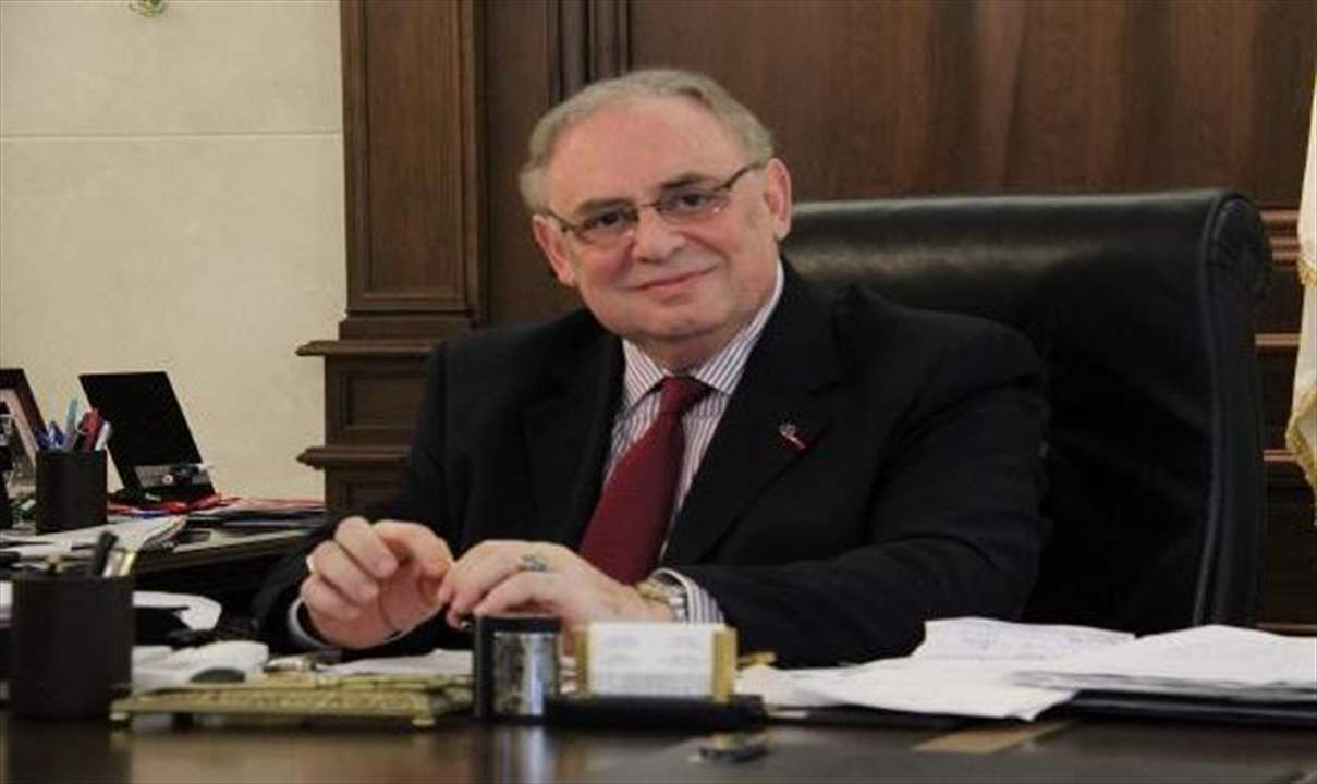 البستاني: نطلب من الوزارة تسلم مبنى مستشفى دير القمر الحكومي 