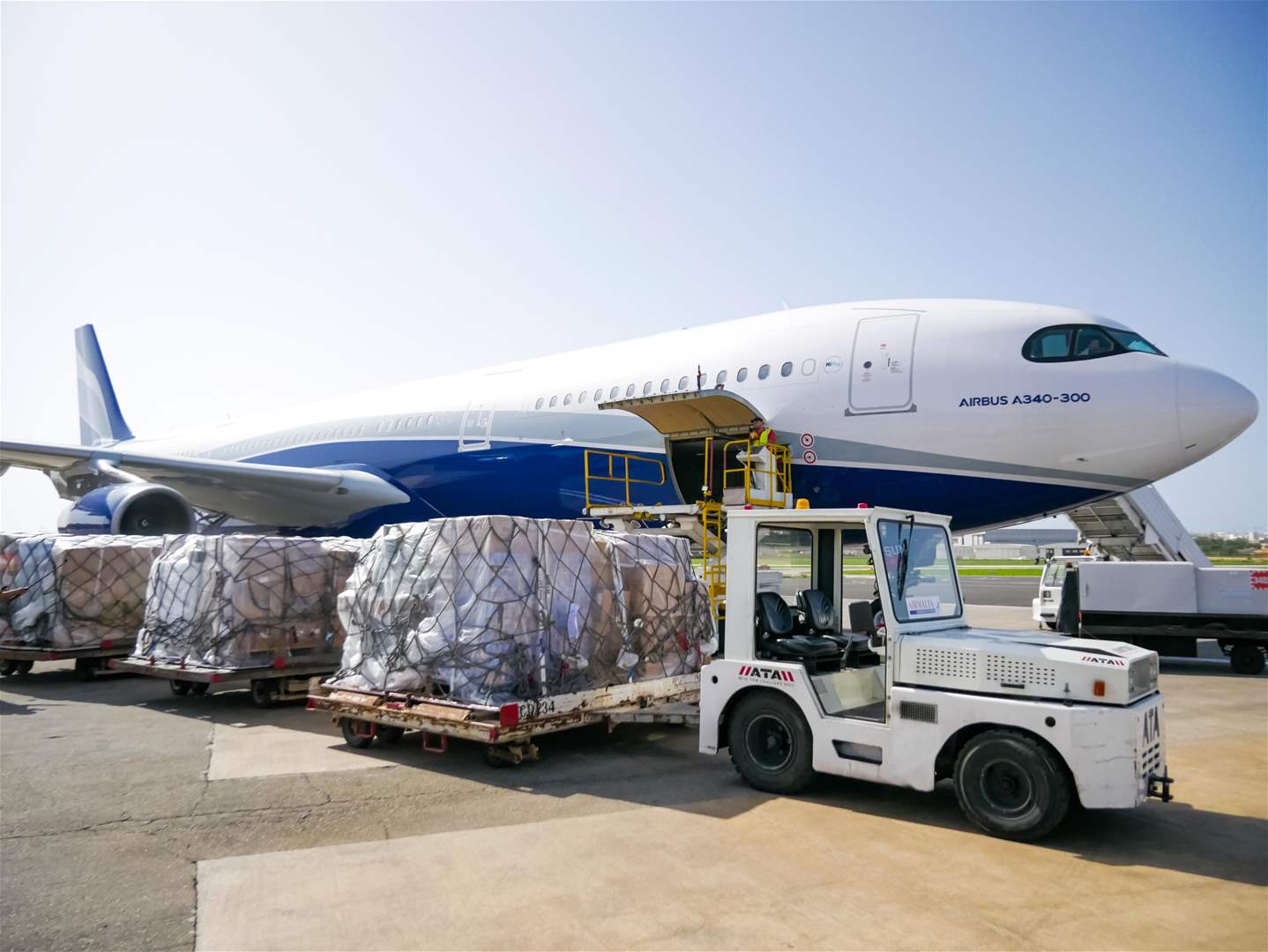 مساعدات من باكستان لمراكز الايواء في لبنان 