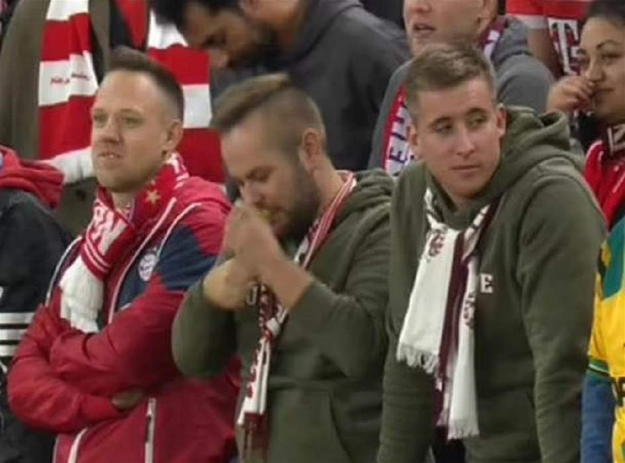 لقطة "شمّ الكوكايين" تفضح مشجع بايرن ميونيخ