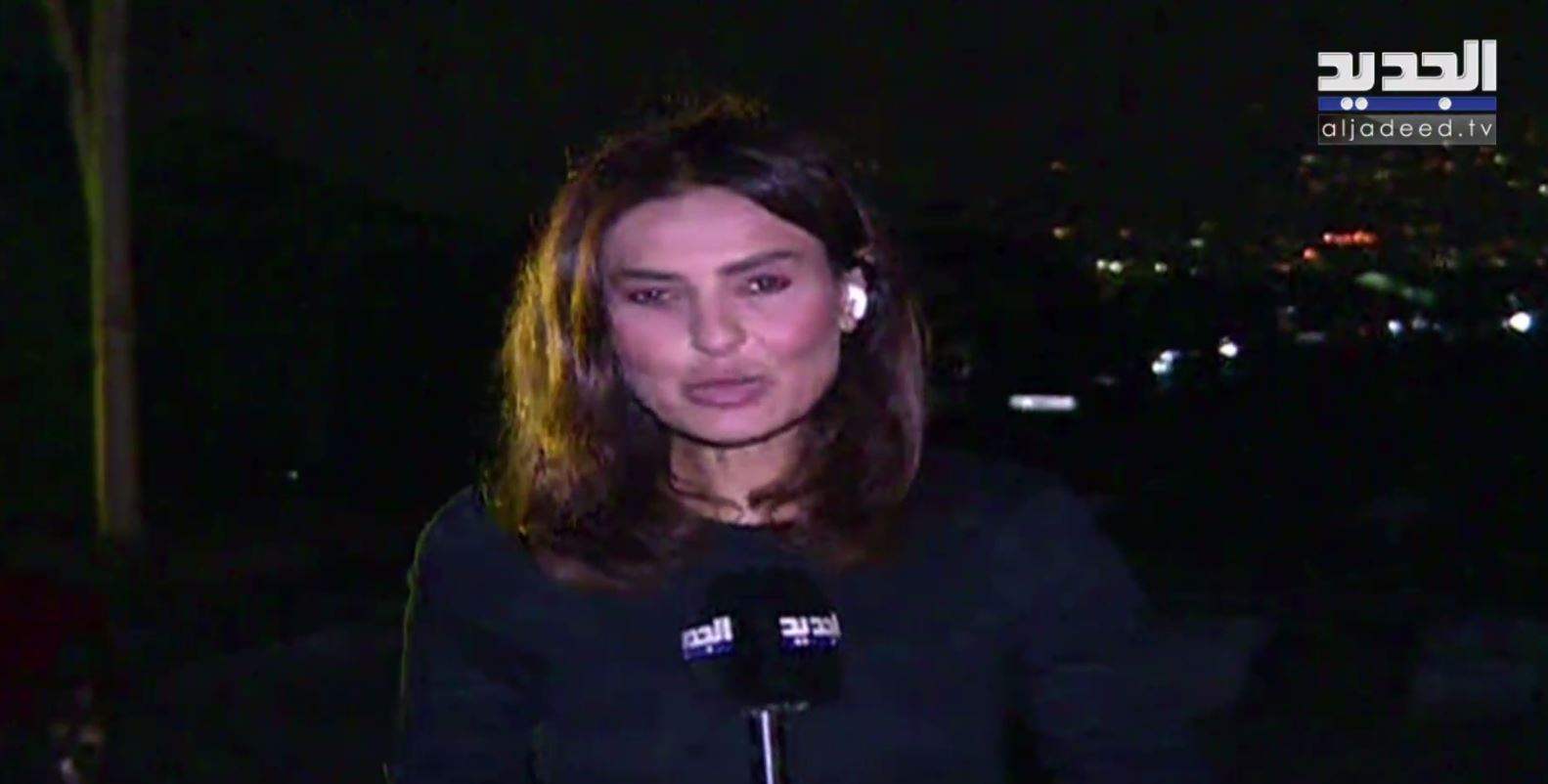 بالفيديو - قطع الكهرباء عن النازحين في البيال وسط بيروت .. "بطارية السيارة هي الحل"