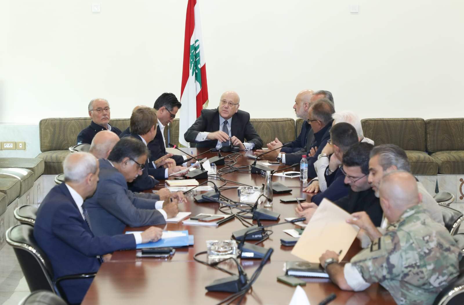 ميقاتي رأس إجتماعاً للجنة الطوارئ الحكومية في السرايا 