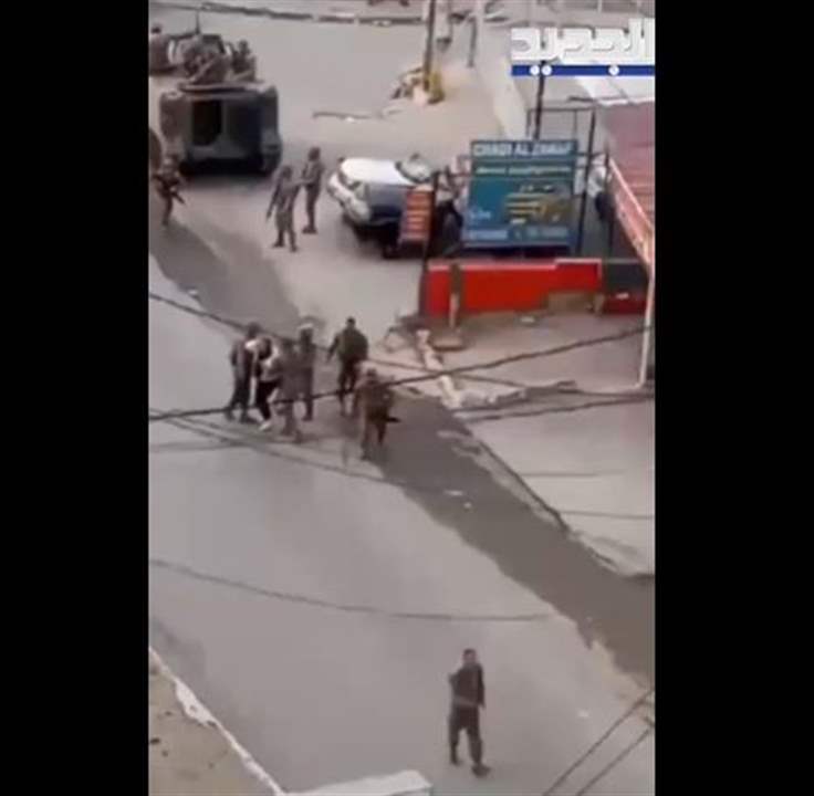 بالفيديو - إشكال بين "عرب الفوار" ودورية للجيش في زغرتا