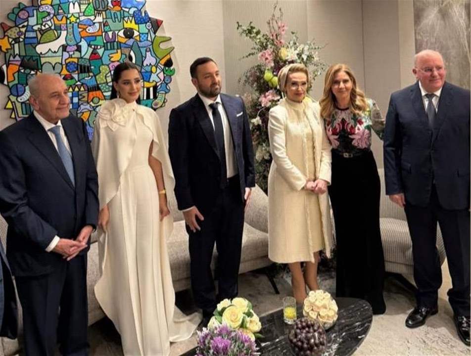 بالصور - خطوبة باسل بري