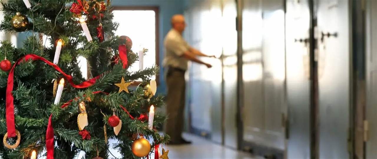 في بلد أوروبي.. "عفو العيد" يعيد مئات السجناء إلى أحضان عائلاتهم