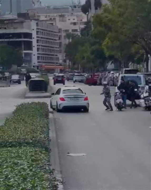 مشهد مروّع في وسط بيروت.. دهس "دركي" عمداً! 