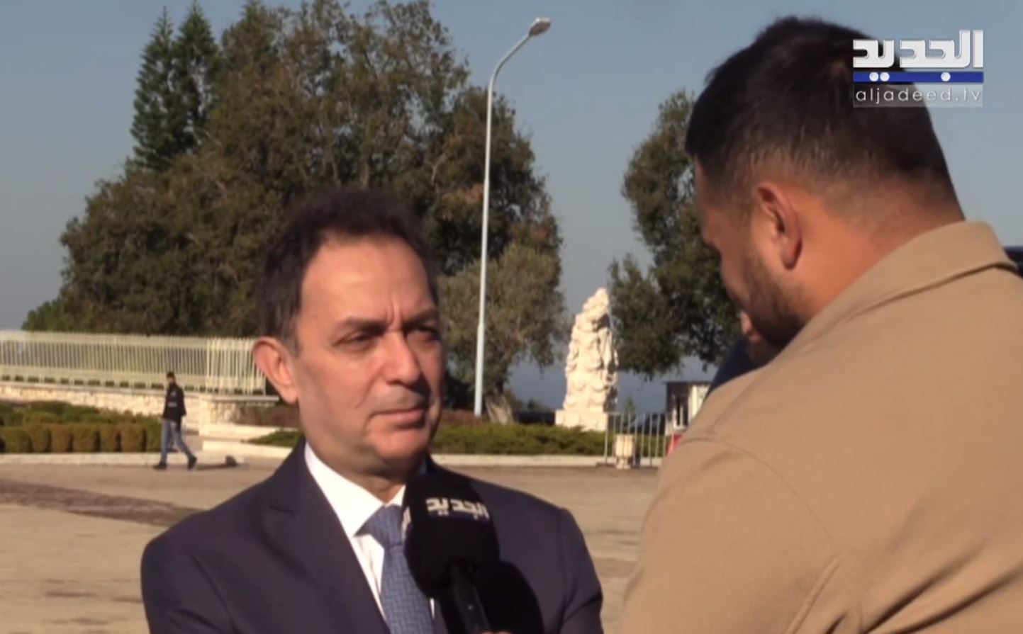 رئاسة على صفيح من "بارود" 