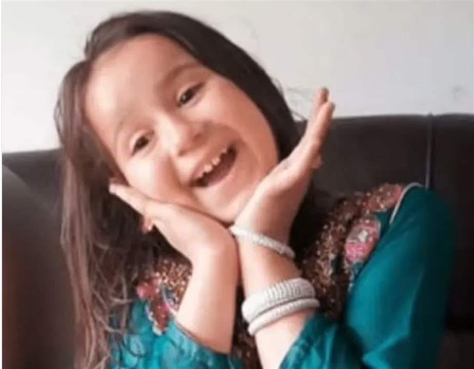 عذب طفلته حتى الموت..  فانتقموا منه في السجن بـ "علبة تونة"