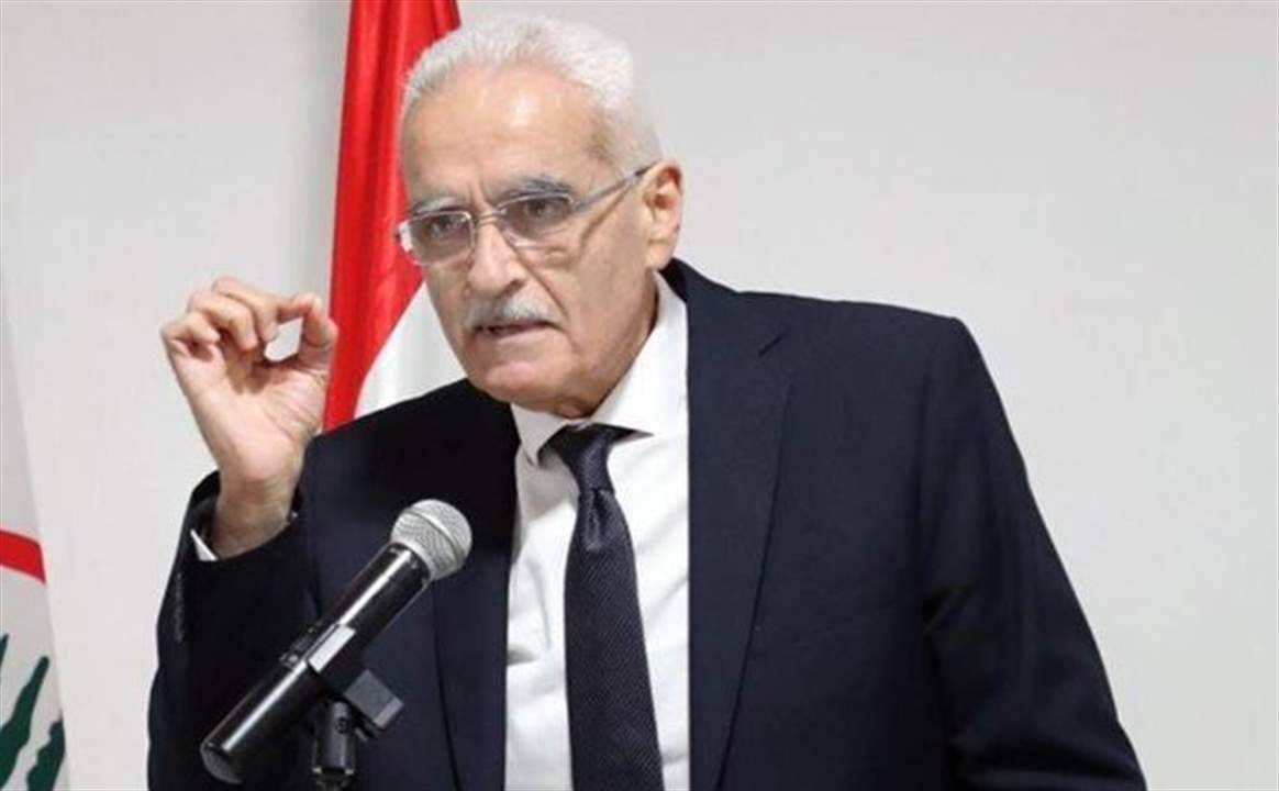 يزبك عن صفا: مثل طائر البوم نعَق