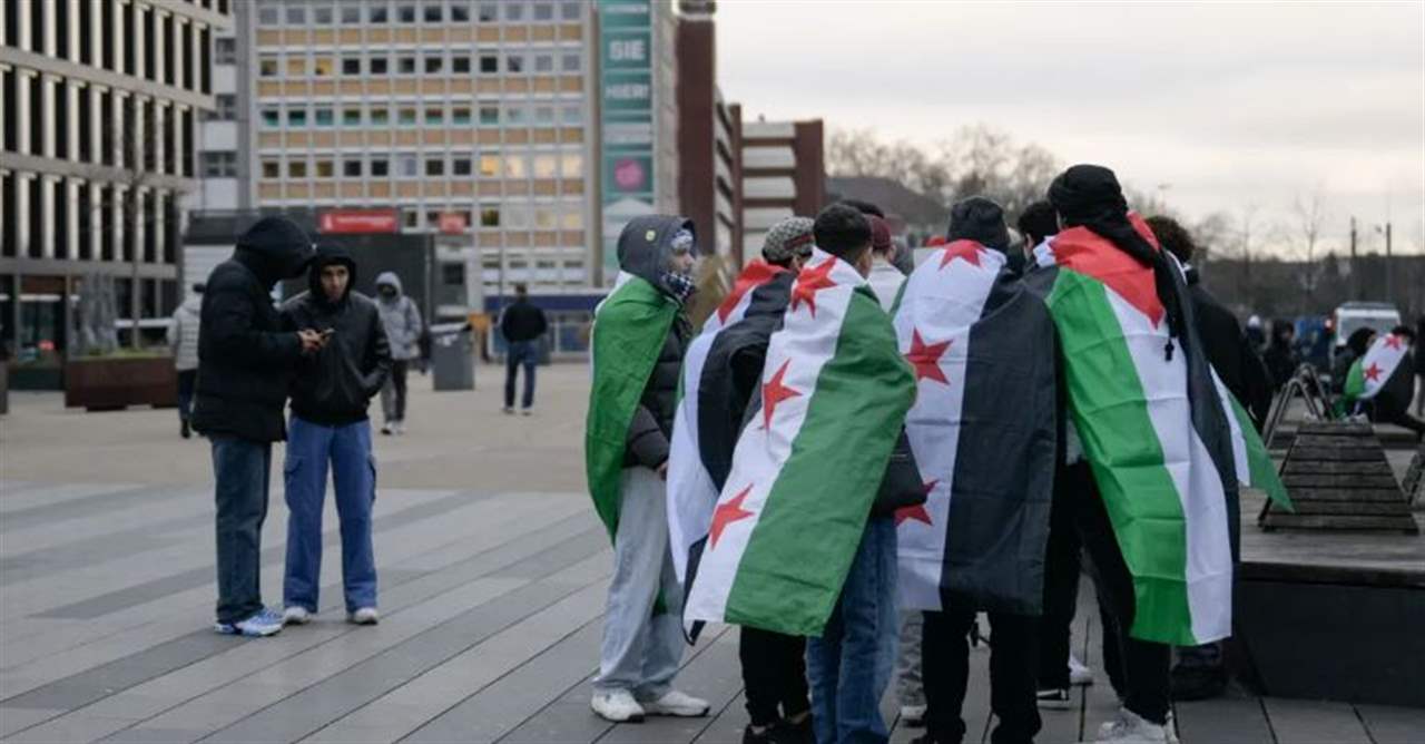 تحذير رسمي للسوريين.. تحديد "معيار البقاء"!